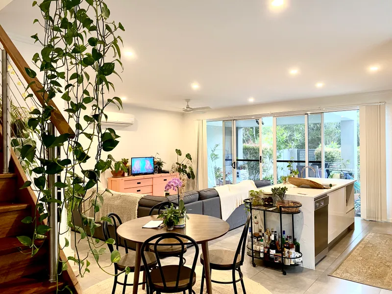 Townhouse in Robina CBD - NO BODY CORPORAT FEE