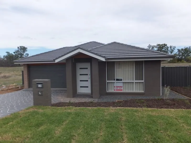 OXLEY VALE - Four Bedroom Home