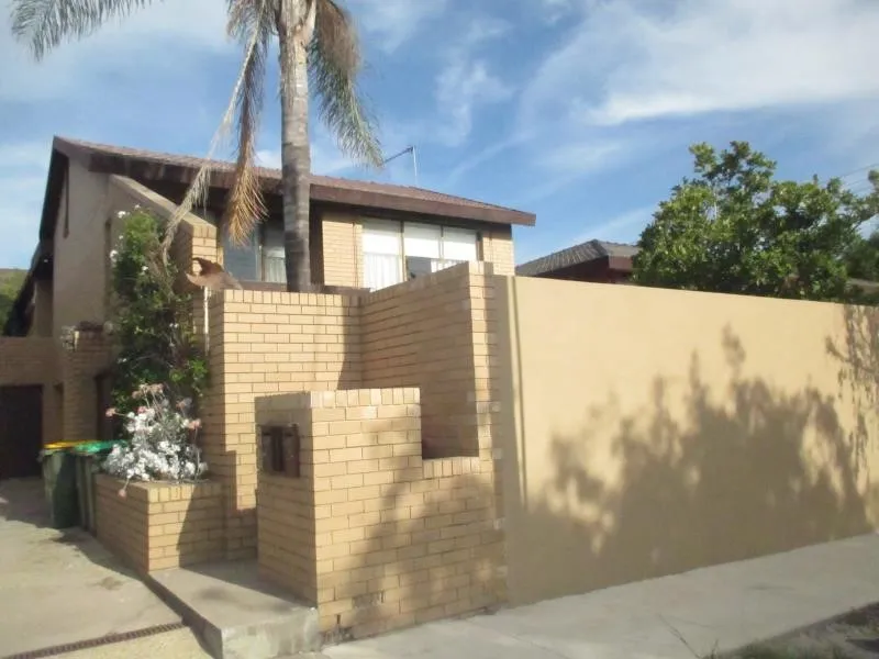 Spacious family sized townhouse!