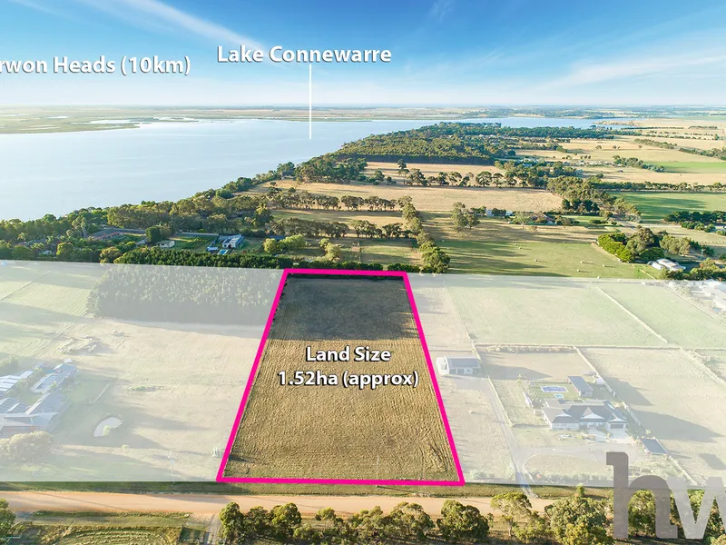 Embrace Country Living In Leopold!