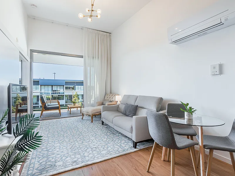 LIVE LIFE AT THE TOP!!