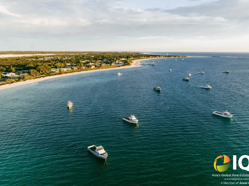 Discover Your Coastal Oasis at Lancelin South, Western Australia