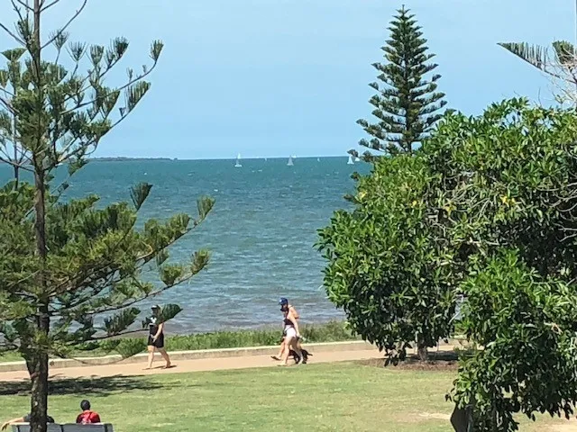 Fully Furnished 2 Bed Unit on the Esplanade