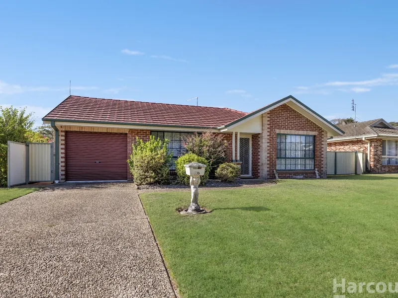 Inviting Three Bedroom Brick And Tile Residence In South West Rocks