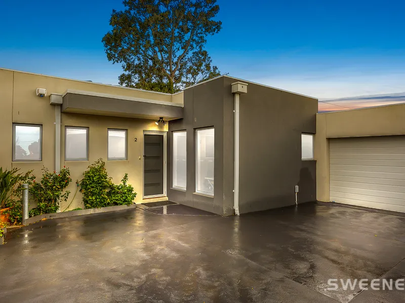 Spacious Single Level, Modern Masterpiece!