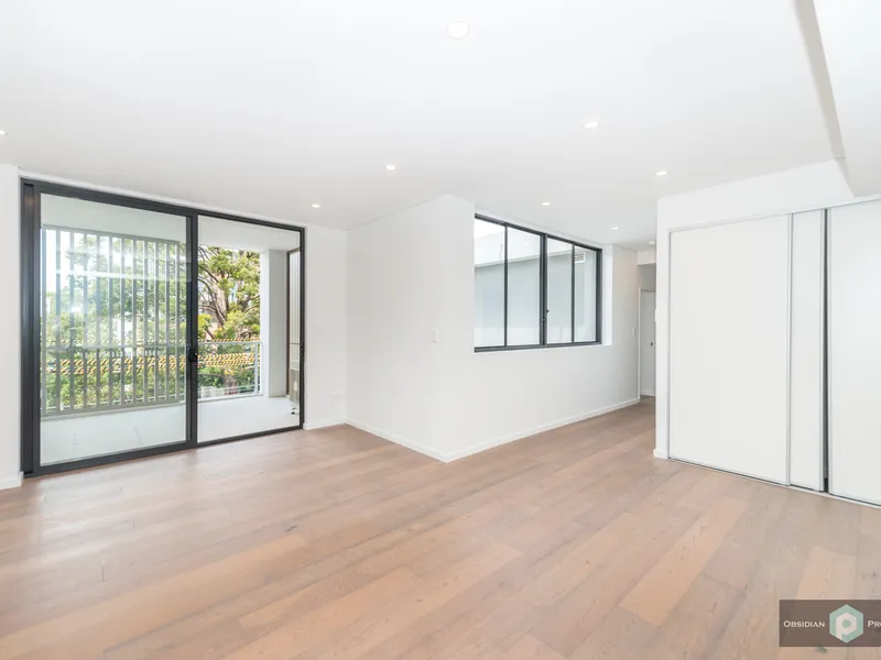 Brand New 2 Bedroom Apartment in the Heart of Epping