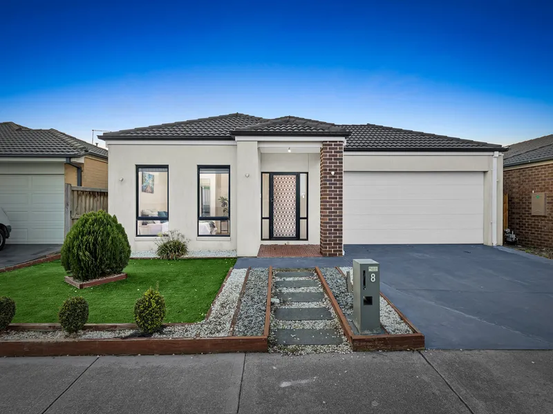 Charming Family Home in Prime Tarneit Location with Modern Upgrades!!