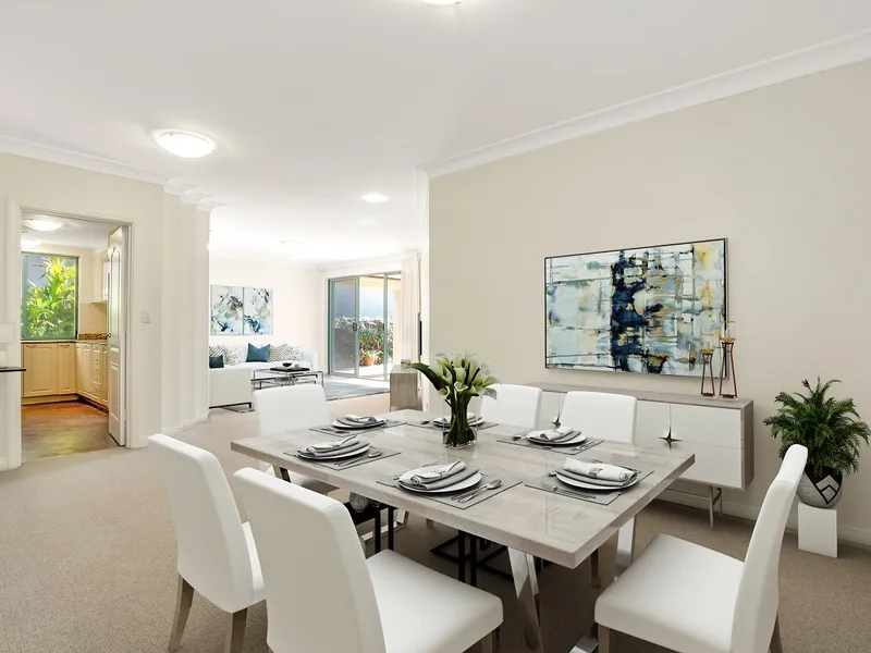 GARDEN APARTMENT - North FACING, RENOVATED 3 large Bedrooms STUNNING