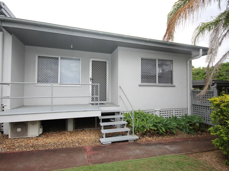 2 Bedroom Unit 2 Mins to Ipswich CBD