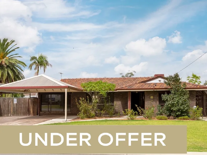 Huge Workshop !! Side access for  Caravan or Boat!!