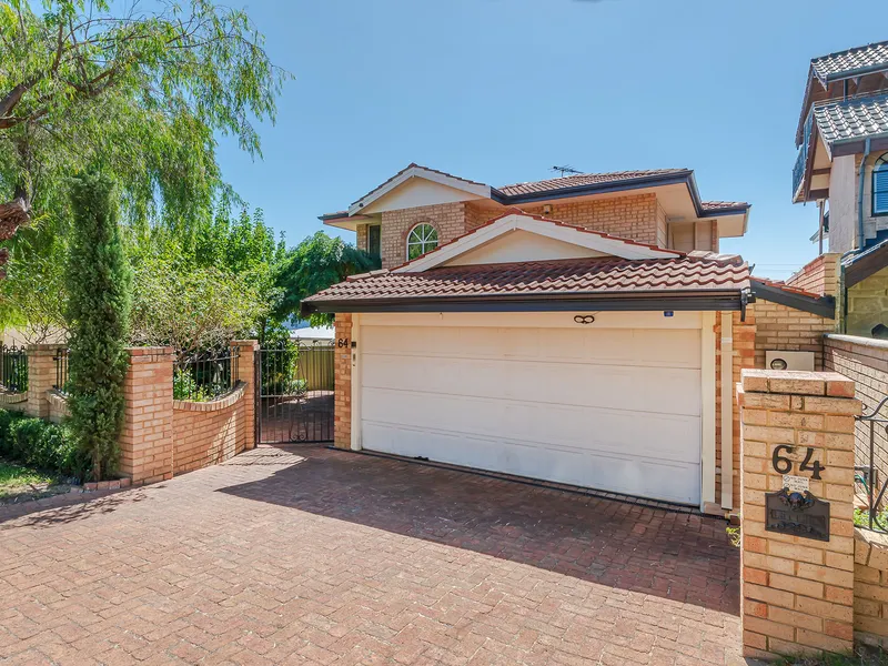 FAMILY HOME GREAT LOCATION