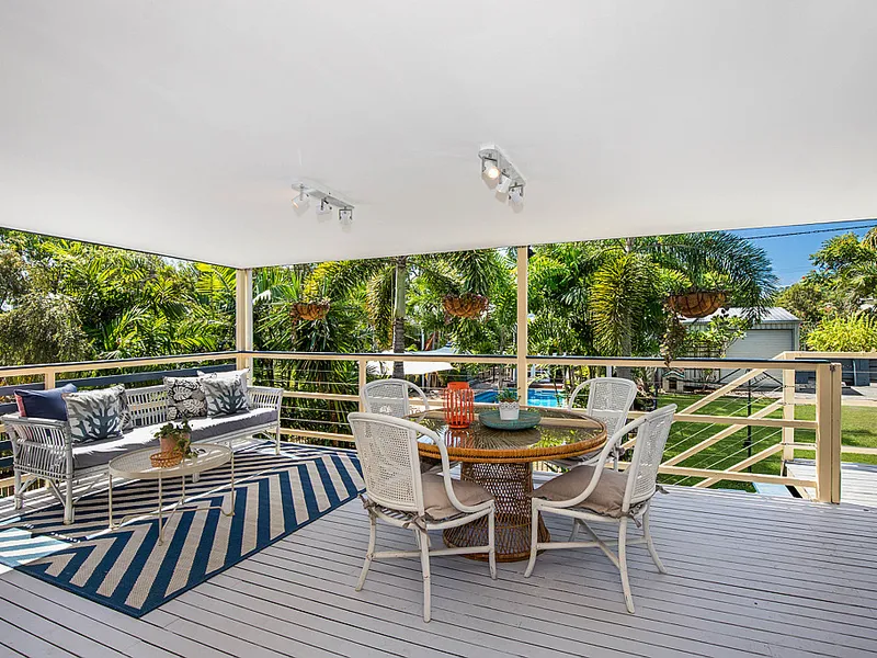 One for the Boys! We're talking Ultimate Man Cave..