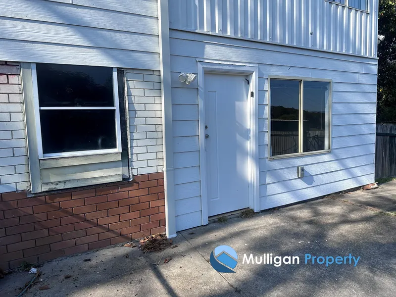 2/204 Charlestown Road, Available Now!