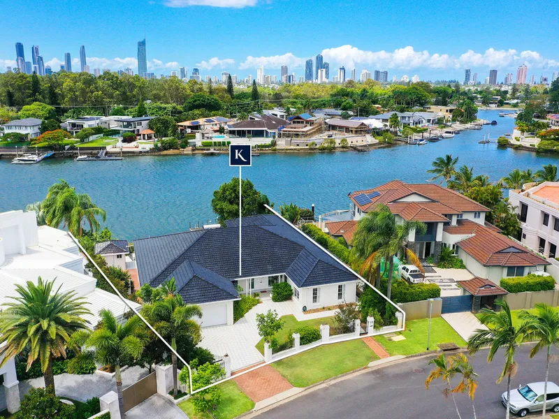 North-East Oriented Main River Renovator with 33.8m River Frontage