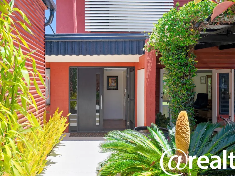 Tranquility & Location in Scarborough!