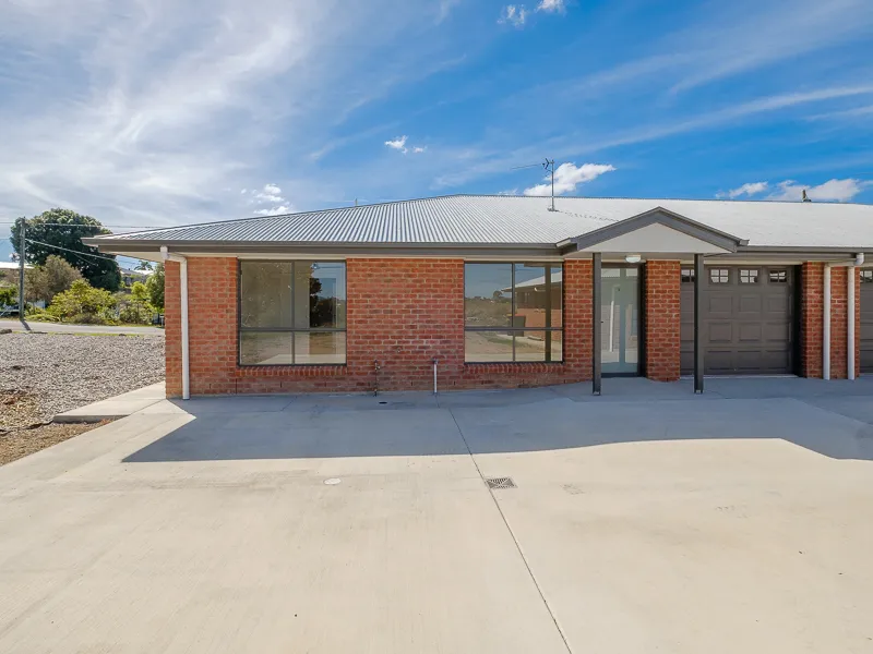 Lowset Fully Tiled Unit