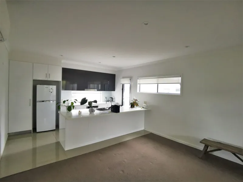 Three level unit with great layout!