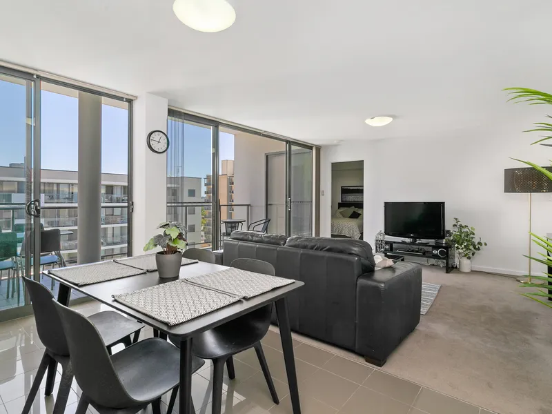 Newly Redecorated, Refurnished and Re-equipped 