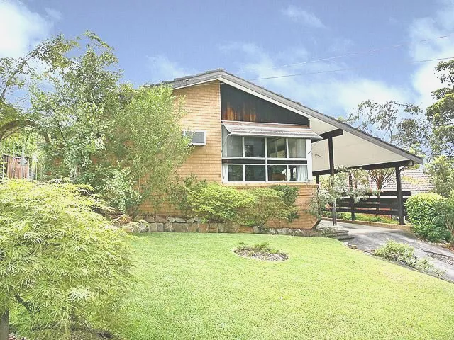 3 Bedroom House with Leafy Outlook