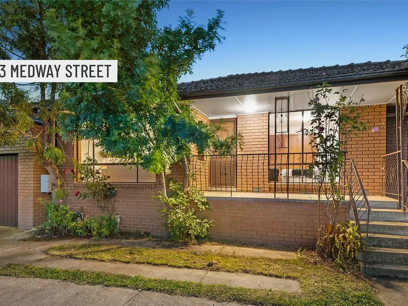 Newly Renovated 2 bedrooms Unit, Box Hill North