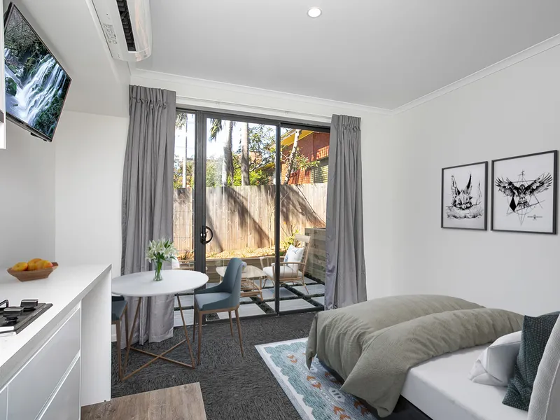 Modern Studio Apartment's