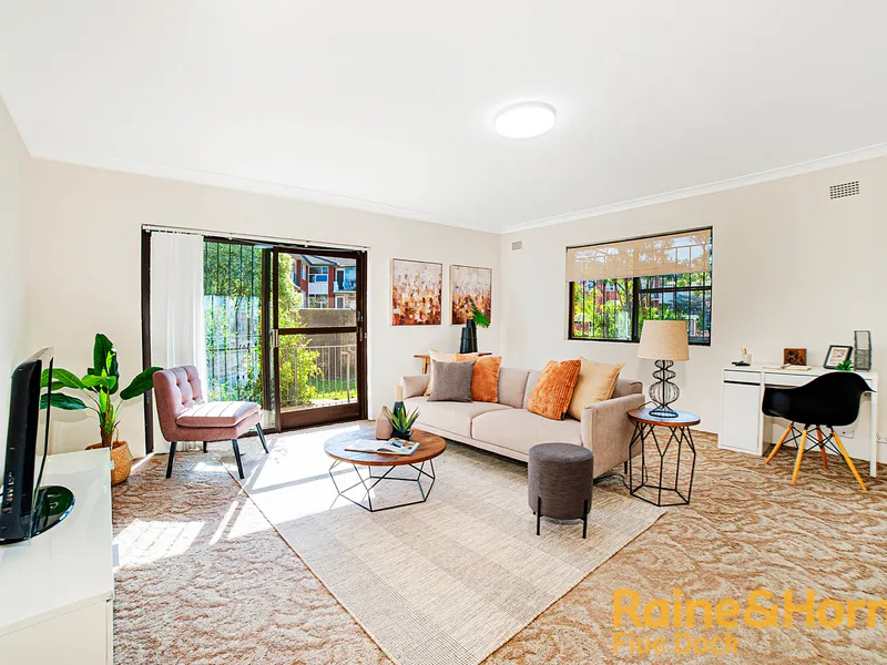 Glistening Garden Gem…