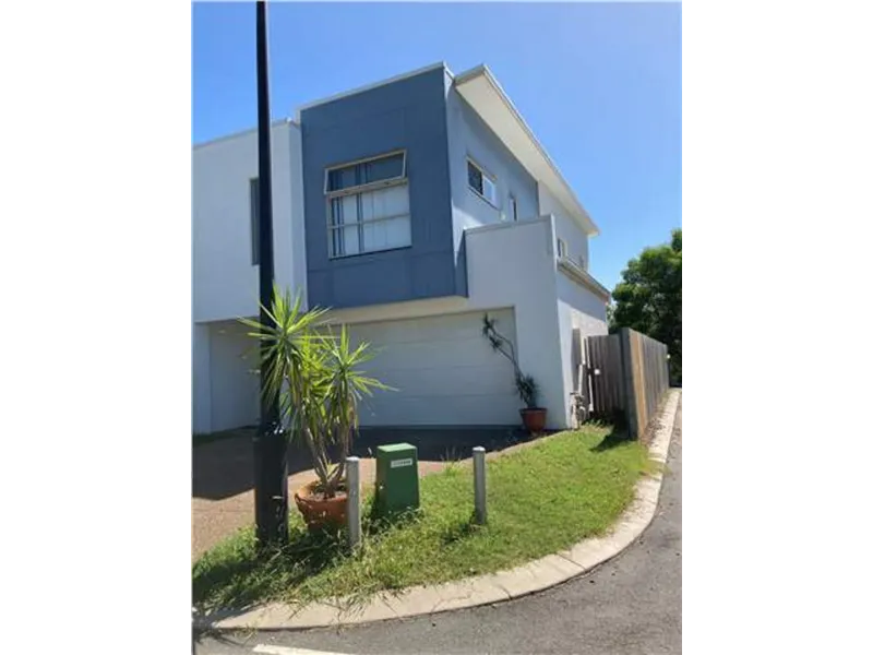 Immaculate Four Bedroom Home in Genesis Estate - Pool, Gym, BBQs, Security