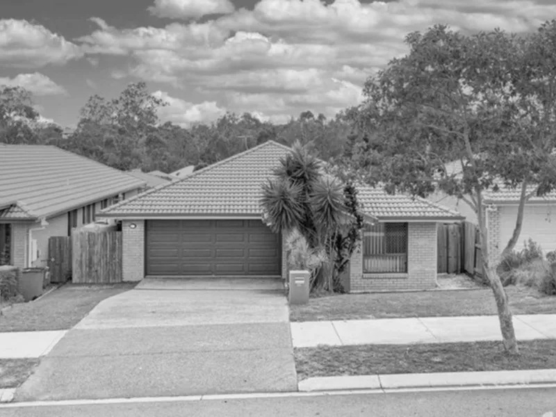 Family Friendly Modern Home (Land 458m2)