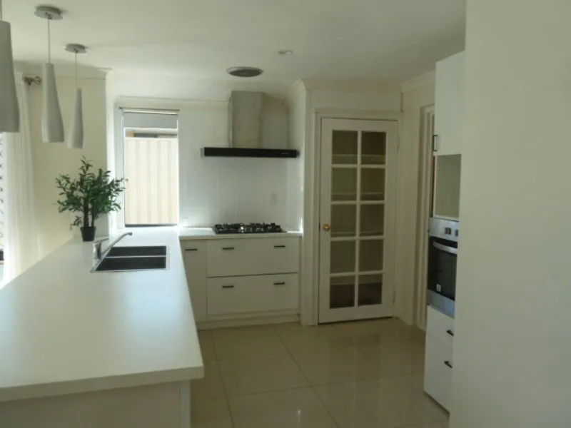 4 bedroom 2 bathroom