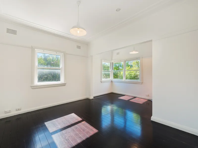 Top floor apartment with sunny North East aspect.