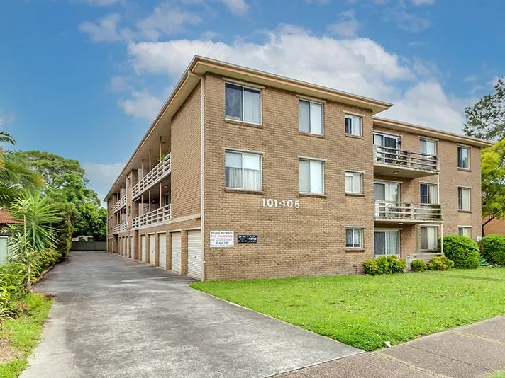 Great Location - 2 Bedroom unit with garage