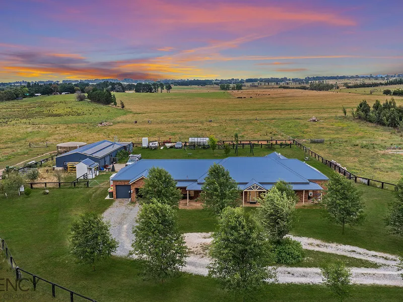 Private Oasis just outside of Historic Millthorpe