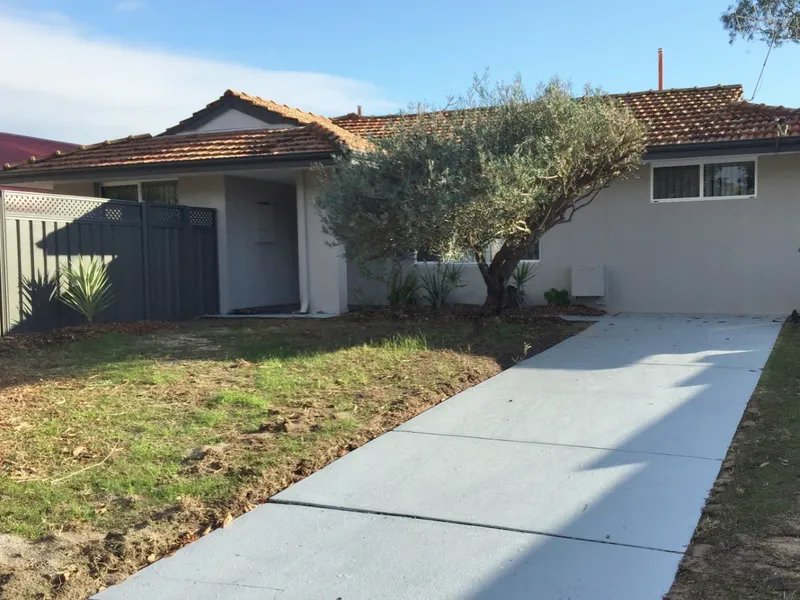 FULLY REFURBISHED 4 x 2 IN ROSSMOYNE