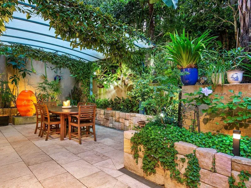 Peaceful & Private - Renovated Garden Apartment