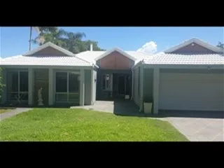 Absolute Waterfront home, mooring at back door.