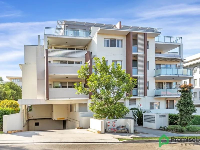 NORTH EAST FACING FULL BRICK 2+STUDY