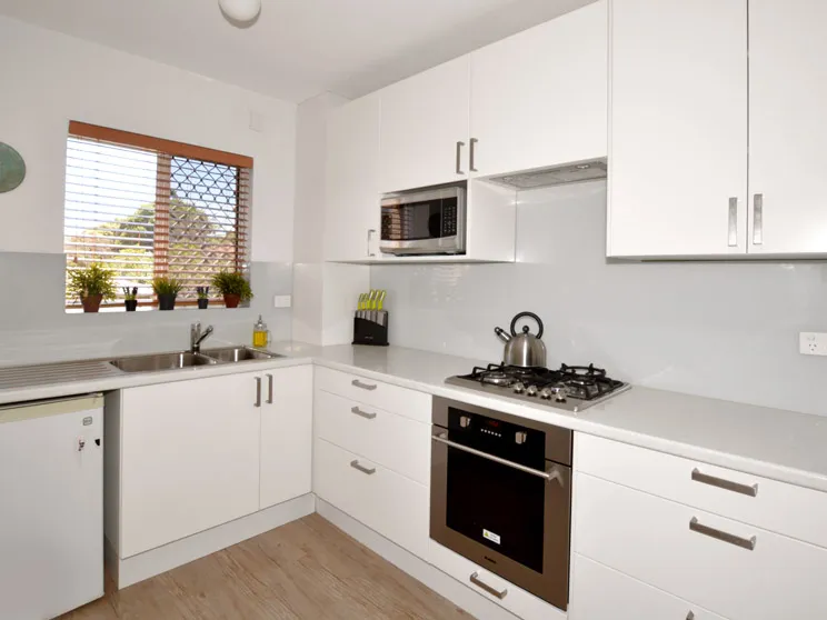 IMMACULATE UNIT CLOSE TO FREMANTLE