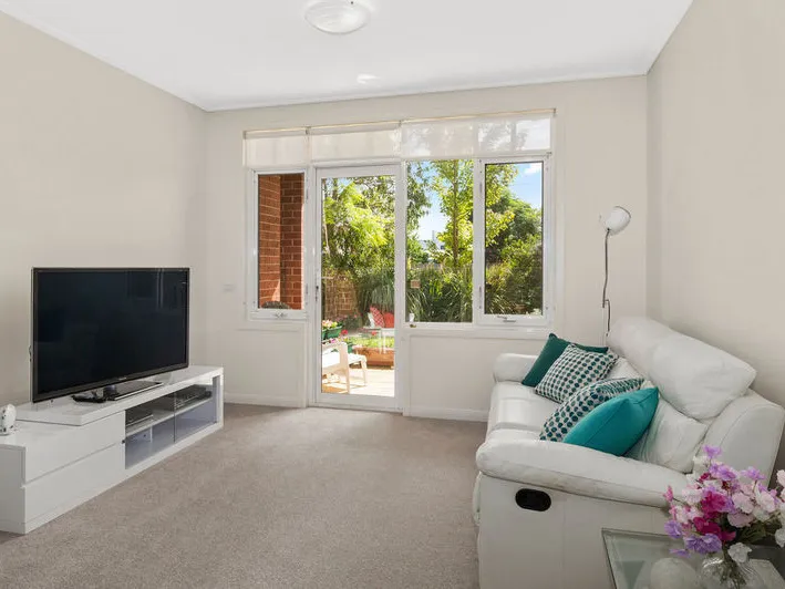 Bright, spacious, comfortable living