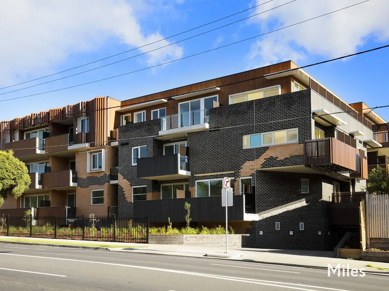 SPACIOUS NEAR NEW APARTMENT