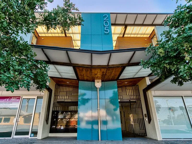 2 Bedroom Apartment minutes to CBD & Paddington Shopping Precinct