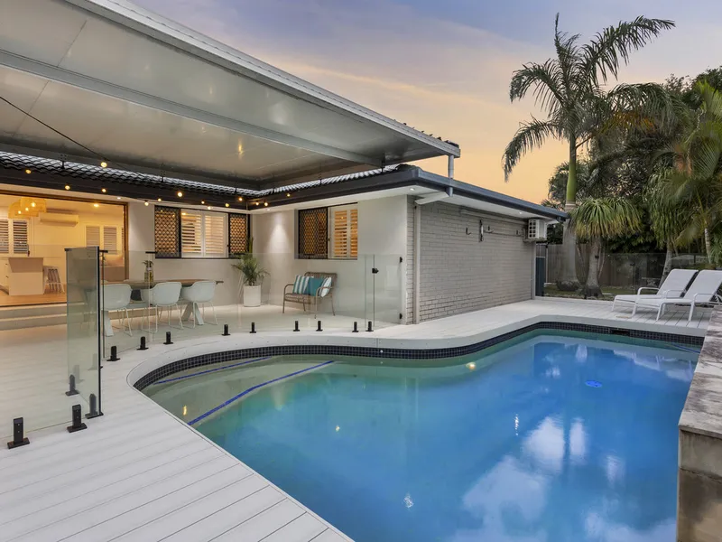 Spacious 5 Bedroom Family Home in Sought After Burleigh