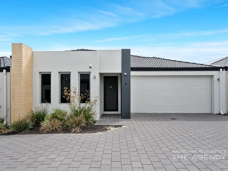 A SUPERB LEVEL OF LIFESTYLE LIVING!