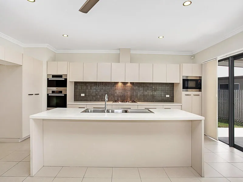 Immaculate 4 bedroom family home in sought after estate