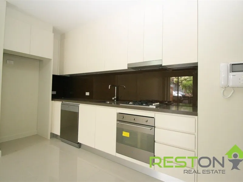 MODERN ONE BEDROOM APARTMENT