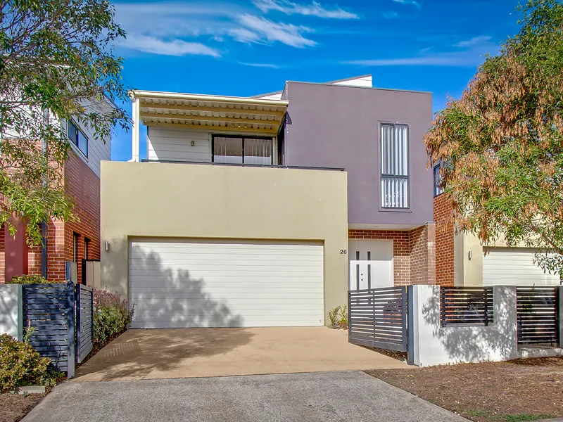 Inspired Modern Living in a Fantastic Location!