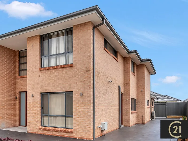 NEAR NEW 3 BEDROOM GRANNY FLAT