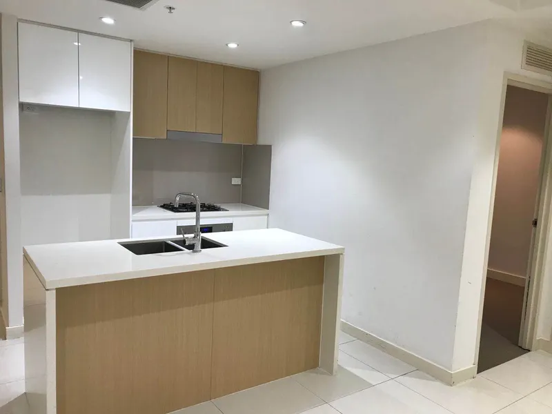 Spacious 2 bed 2 bath 1 car apartment in Homebush For Sale