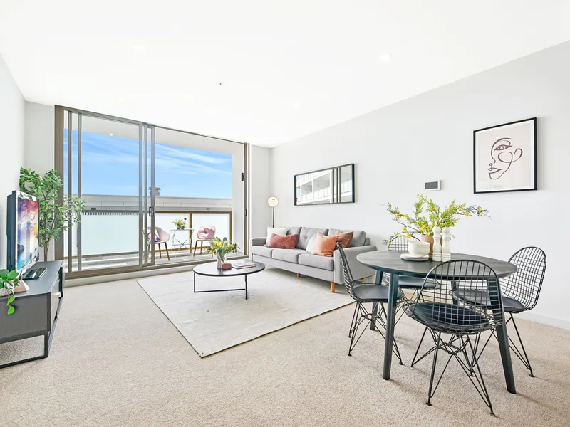 Brand New Home | Striking Beauty from the Inside Out ????