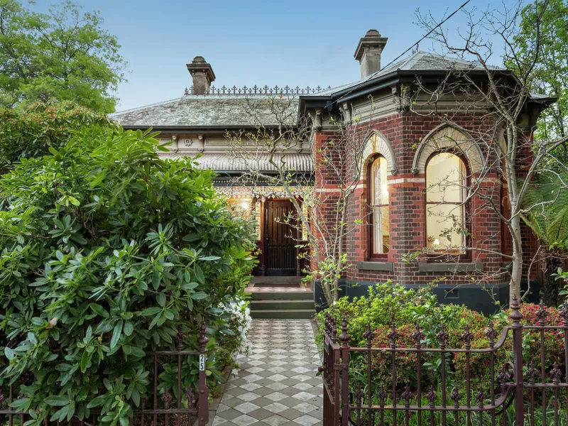 Stunning Victorian In Kew Heartland