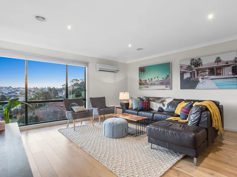 Versatile Style with Sweeping Valley Views!